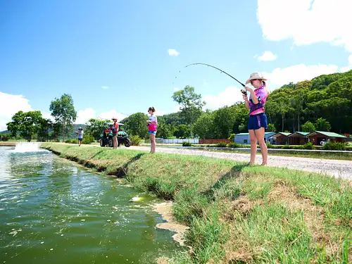 Hook-A-Barra Tour with Lunch & Port Douglas Transfers Deals