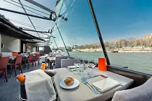 Lunch Cruise On The River Seine | Premier Cruise